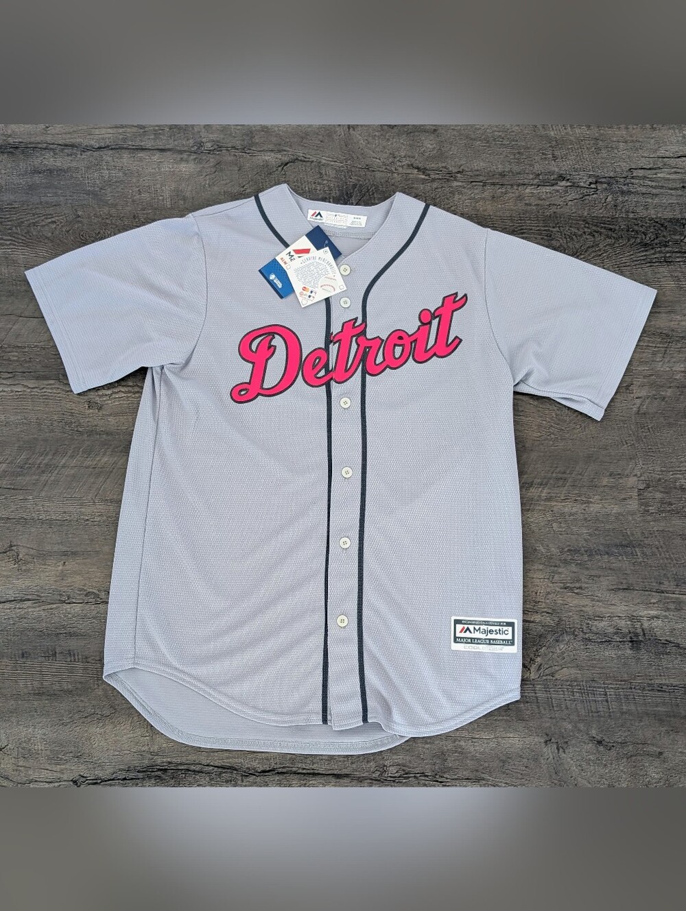 Men's Detroit Tigers Majestic Gray Mother's Day Flex Base Team Jersey Size M NWT